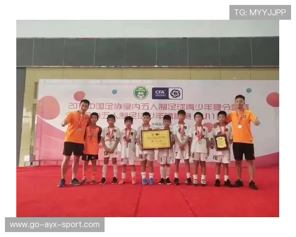 俱乐部青训选拔日活动吸引众多有潜力少年参与,足球青训俱乐部招生宣传 俱乐部青训选拔日活动吸引众多有潜力少年参与,足球青训俱乐部招生宣传