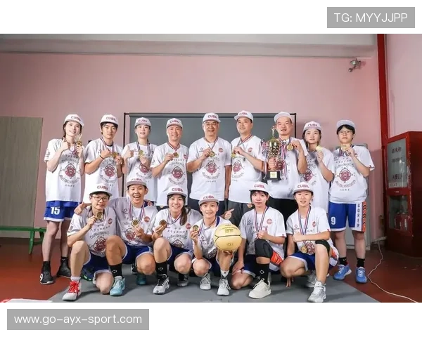 女篮姑娘的团结创造无限可能，女篮团队精神